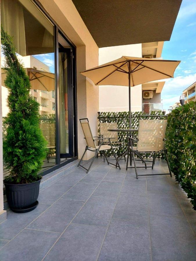 Apartament David Lägenhet Năvodari Exteriör bild