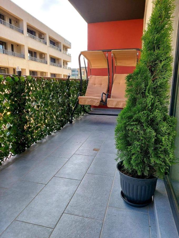 Apartament David Lägenhet Năvodari Exteriör bild